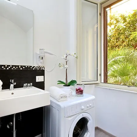 Guest house Vatican Monnalisa 4*
